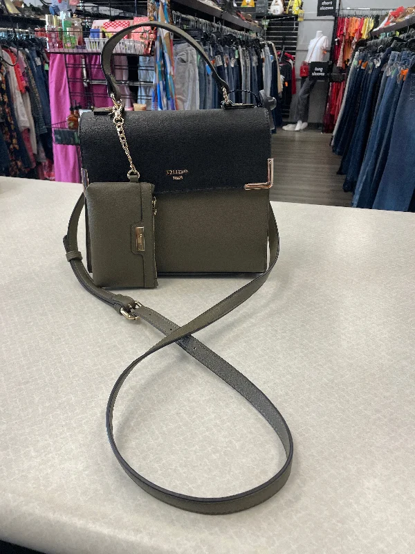 Crossbody Designer Clothes Mentor, Size Medium