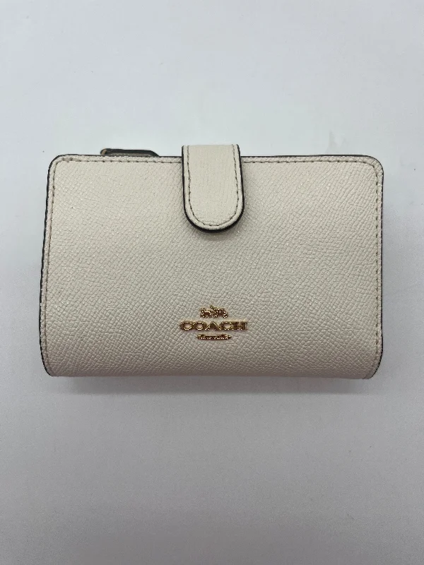 Wallet Designer By Coach, Size: Small