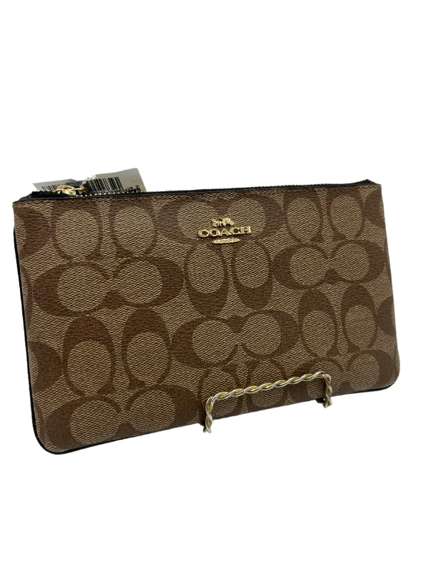 Like New! Wristlet Designer Coach