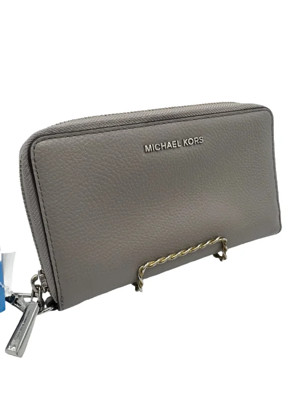 Wallet / Wristlet Designer Michael Kors