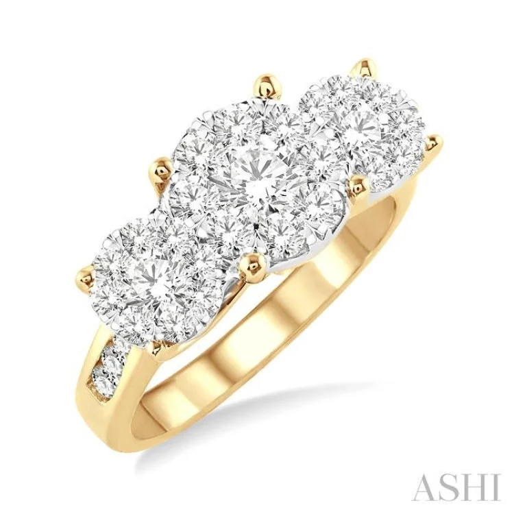 1 1/2 Ctw Lovebright Round Cut Diamond Ring in 14K Yellow and White Gold