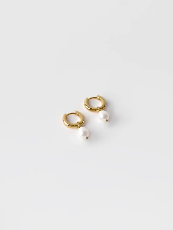 Small Pearl Hoops in Gold