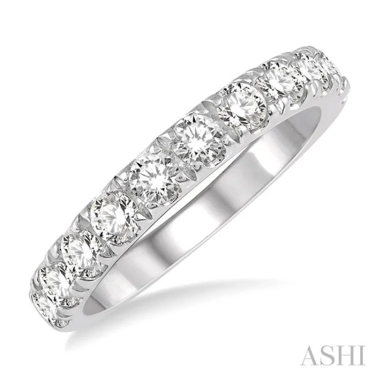 1 ct Round Cut Diamond Wedding Band in 14K White Gold