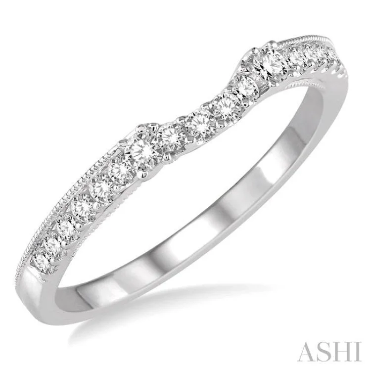 1/4 Ctw Round Cut Diamond Wedding Band in 14K White Gold