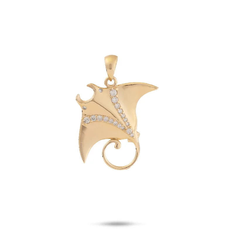 Ocean Dance Manta Ray Pendant in Gold with Diamonds - 21mm